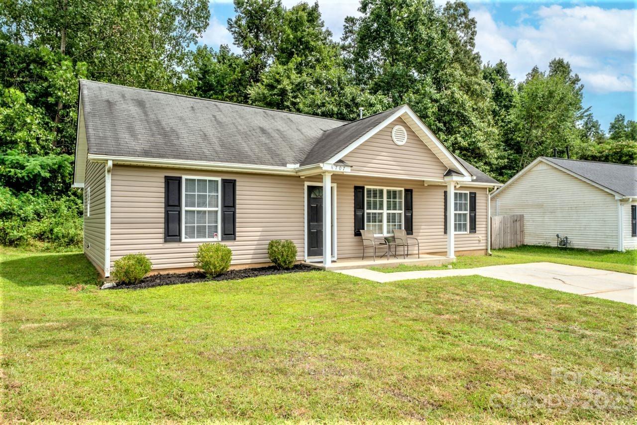 Property image 1 at 4707 Palm Breeze Lane, Charlotte, NC 28208