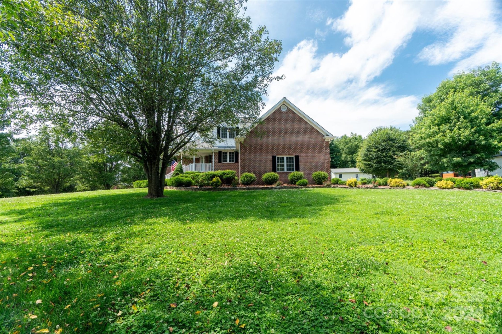 Property image 1 at 1013 Turnberry Street, Lenoir, NC 28645