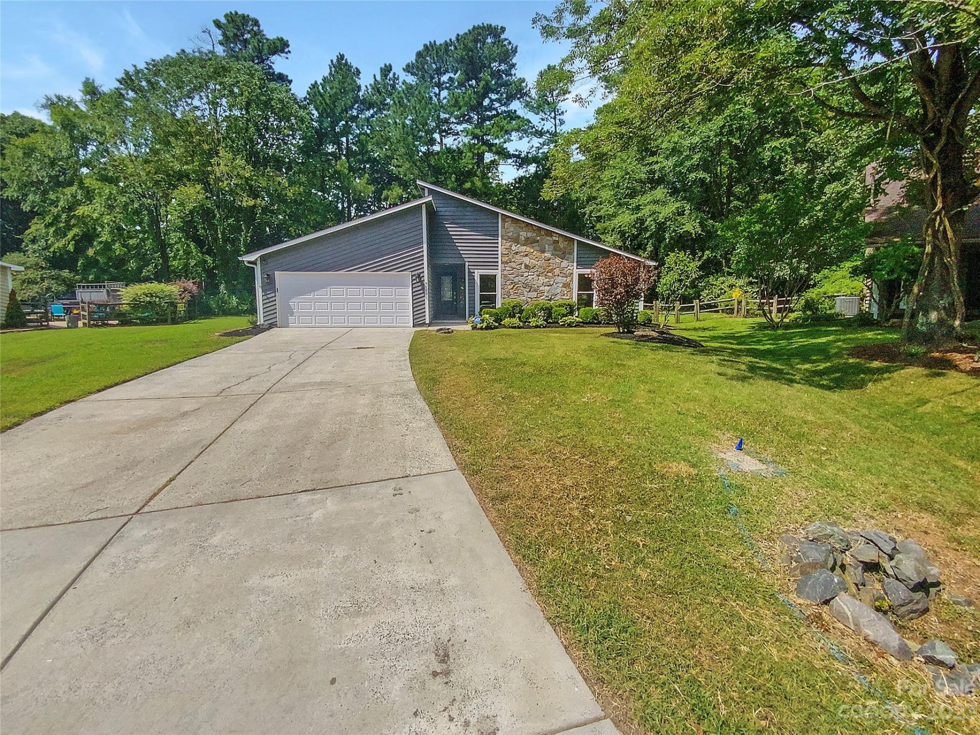 Property image 1 at 7160 Moss Point Drive, Charlotte, NC 28277