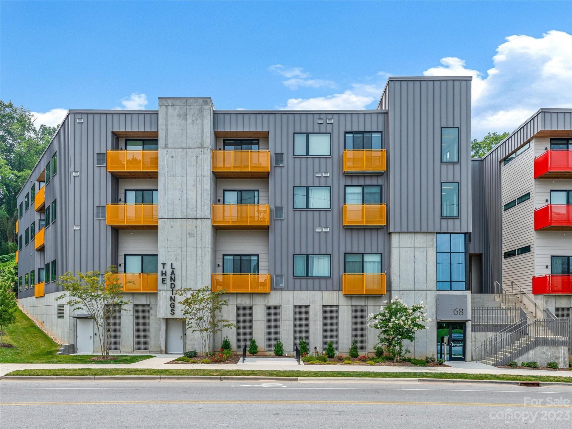 Property image 1 at 68 Craven Street, Asheville, NC 28806