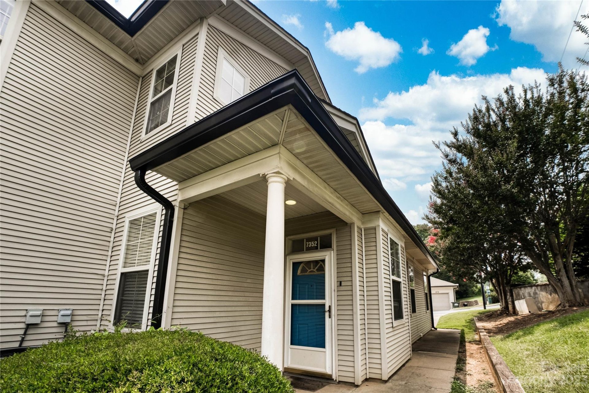 Property image 1 at 7352 Michaels Landing Drive, Charlotte, NC 28262