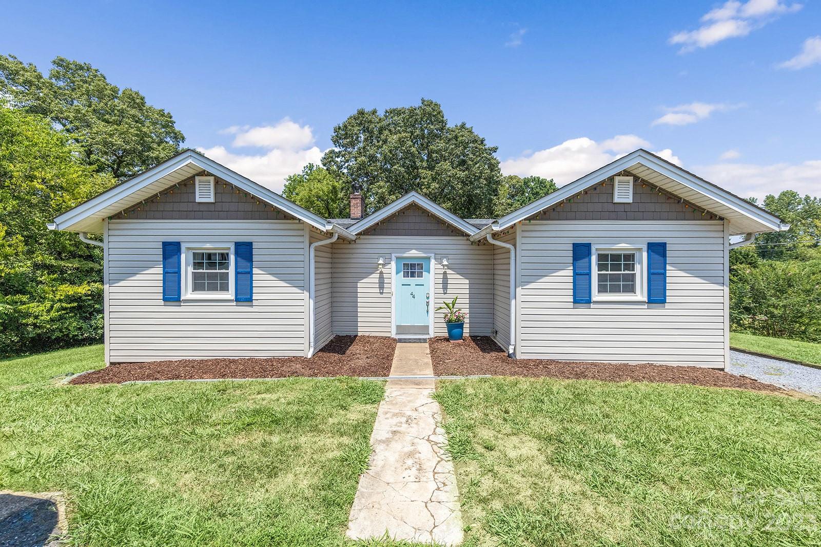 Property image 1 at 44 Court Street, Belmont, NC 28012