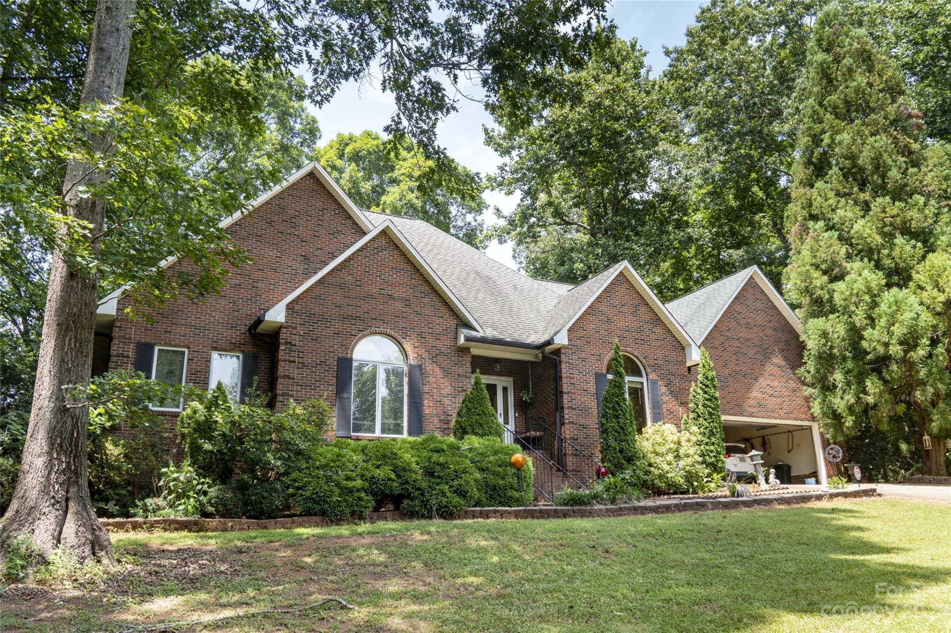 Property image 1 at 2944 Dogwood Street, Newton, NC 28658