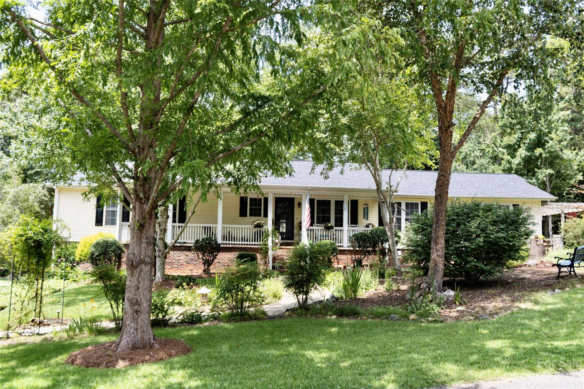 Property image 1 at 2607 36th Avenue Court, Hickory, NC 28601