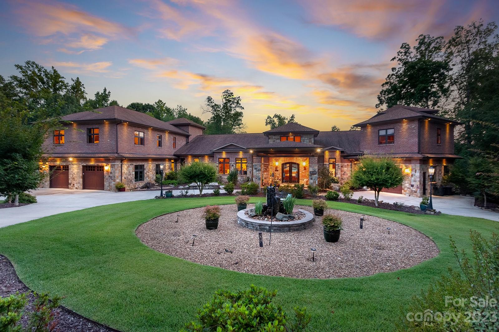 5239 Mallard Point Drive