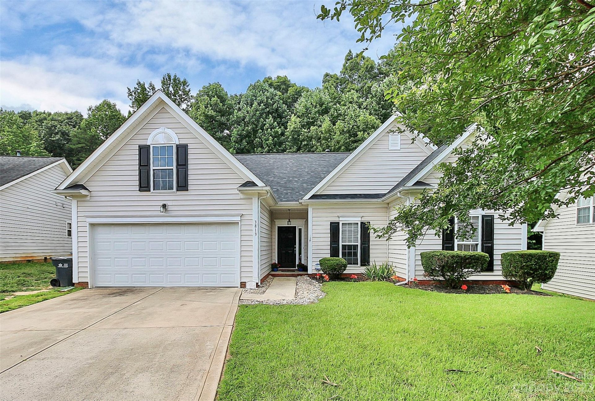 Property image 1 at 3813 Sipes Lane, Charlotte, NC 28269