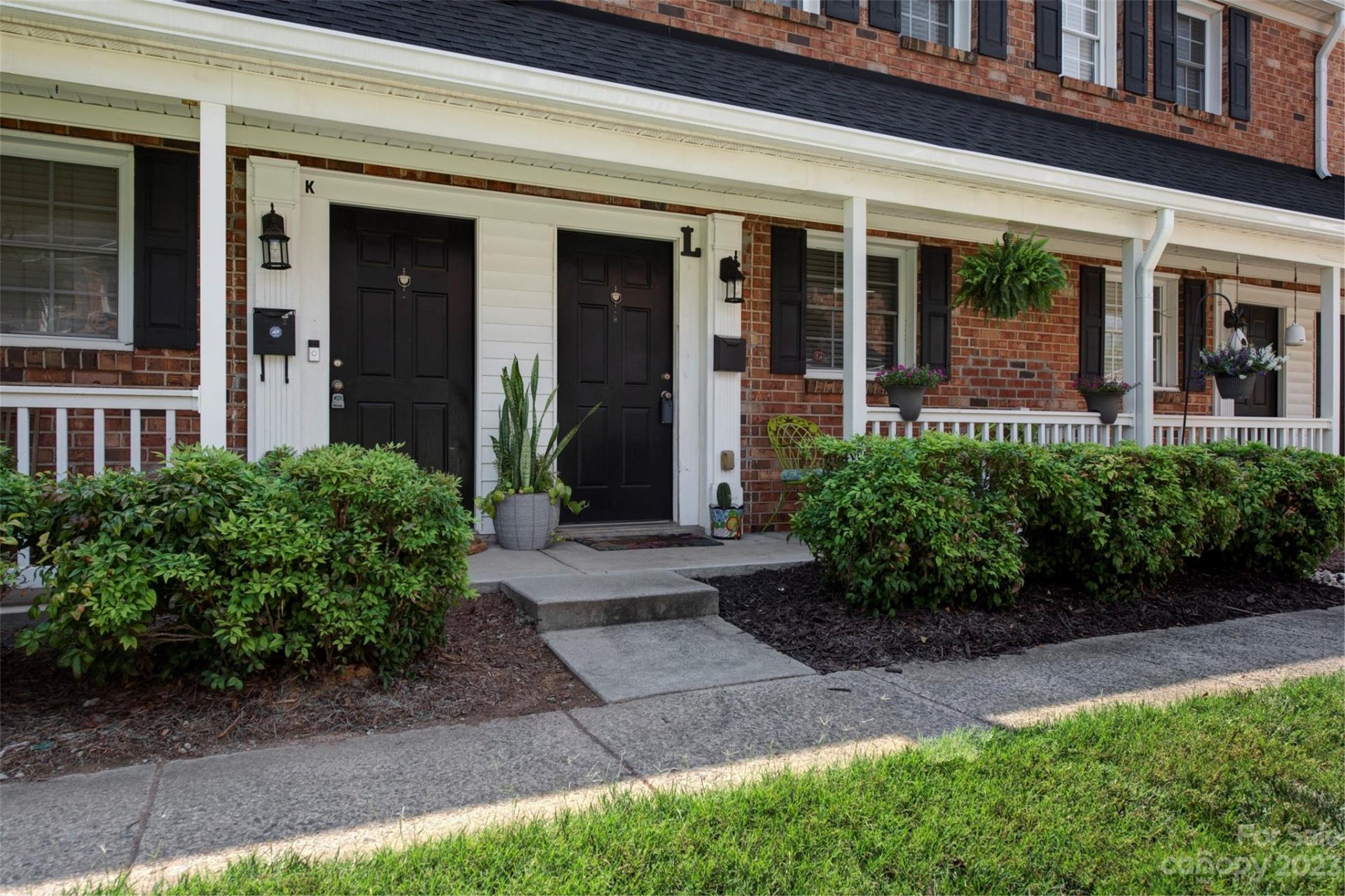 1344 Green Oaks Lane