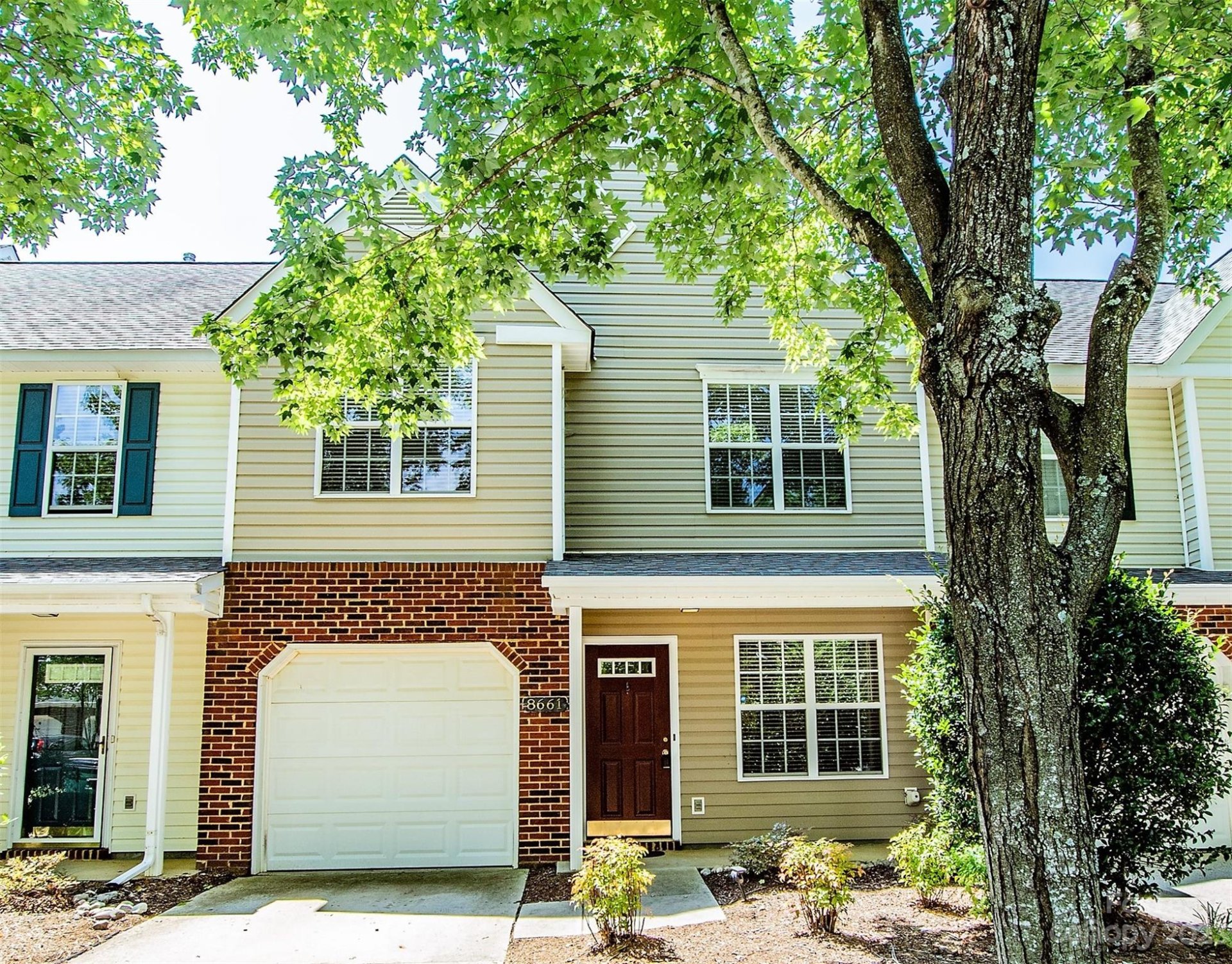 Property image 1 at 8661 Robinson Forest Drive, Charlotte, NC 28277