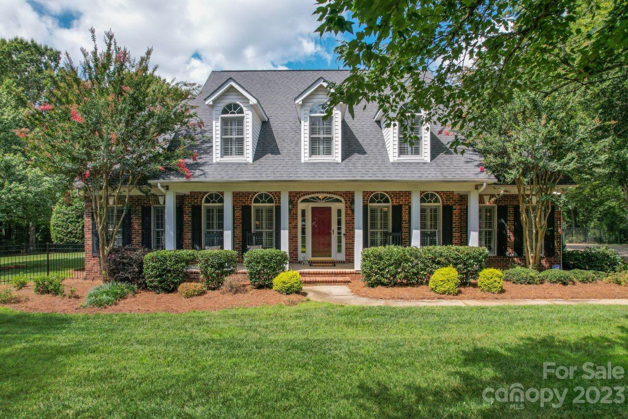 Property image 1 at 913 Tee Top Lane, Waxhaw, NC 28173