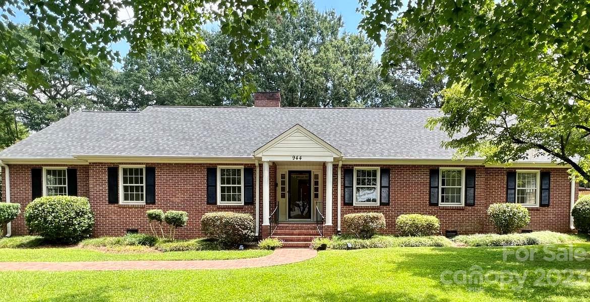 Property image 1 at 944 Churchill Drive, Gastonia, NC 28054