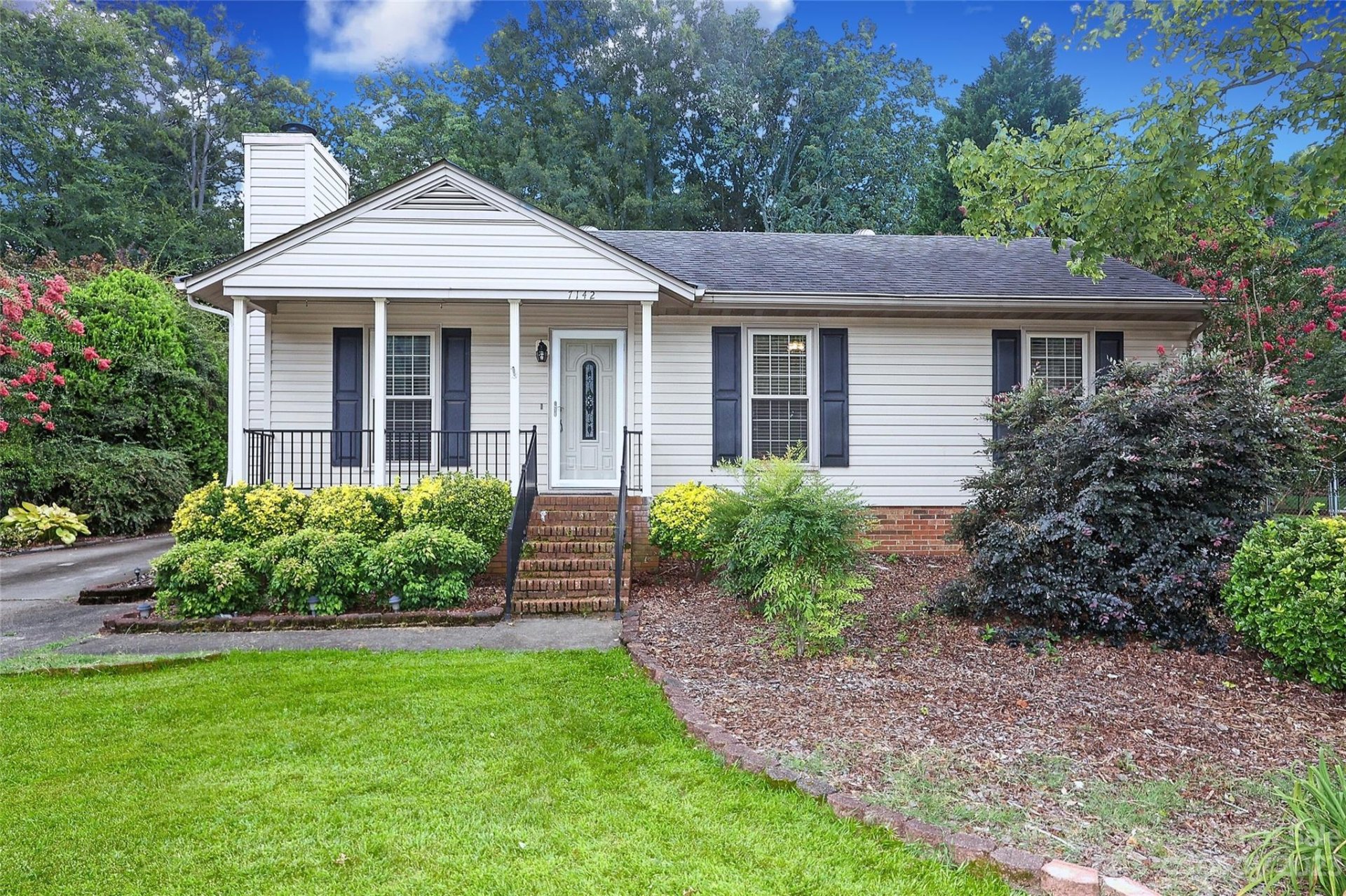 Property image 1 at 7142 Ravenglass Lane, Mint Hill, NC 28227