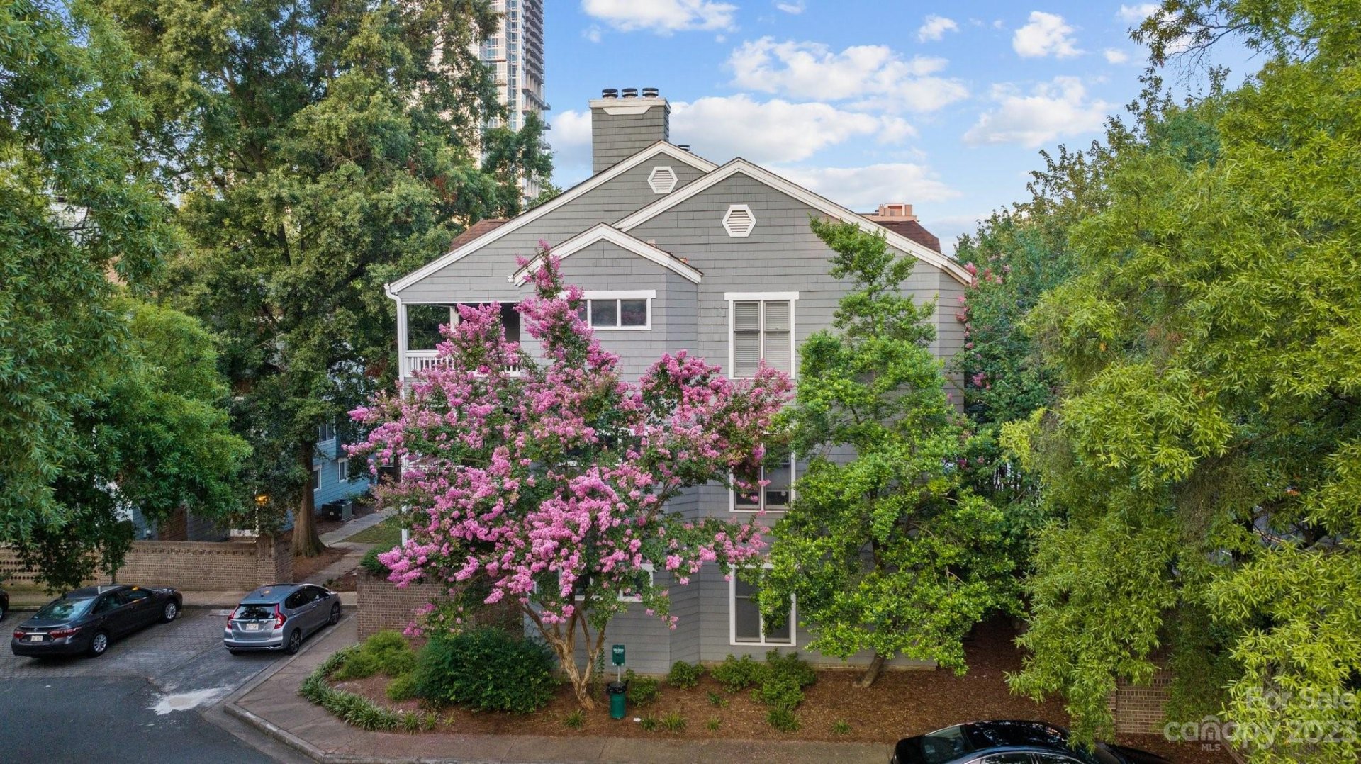 Property image 1 at 433 W 8th Street, Charlotte, NC 28202