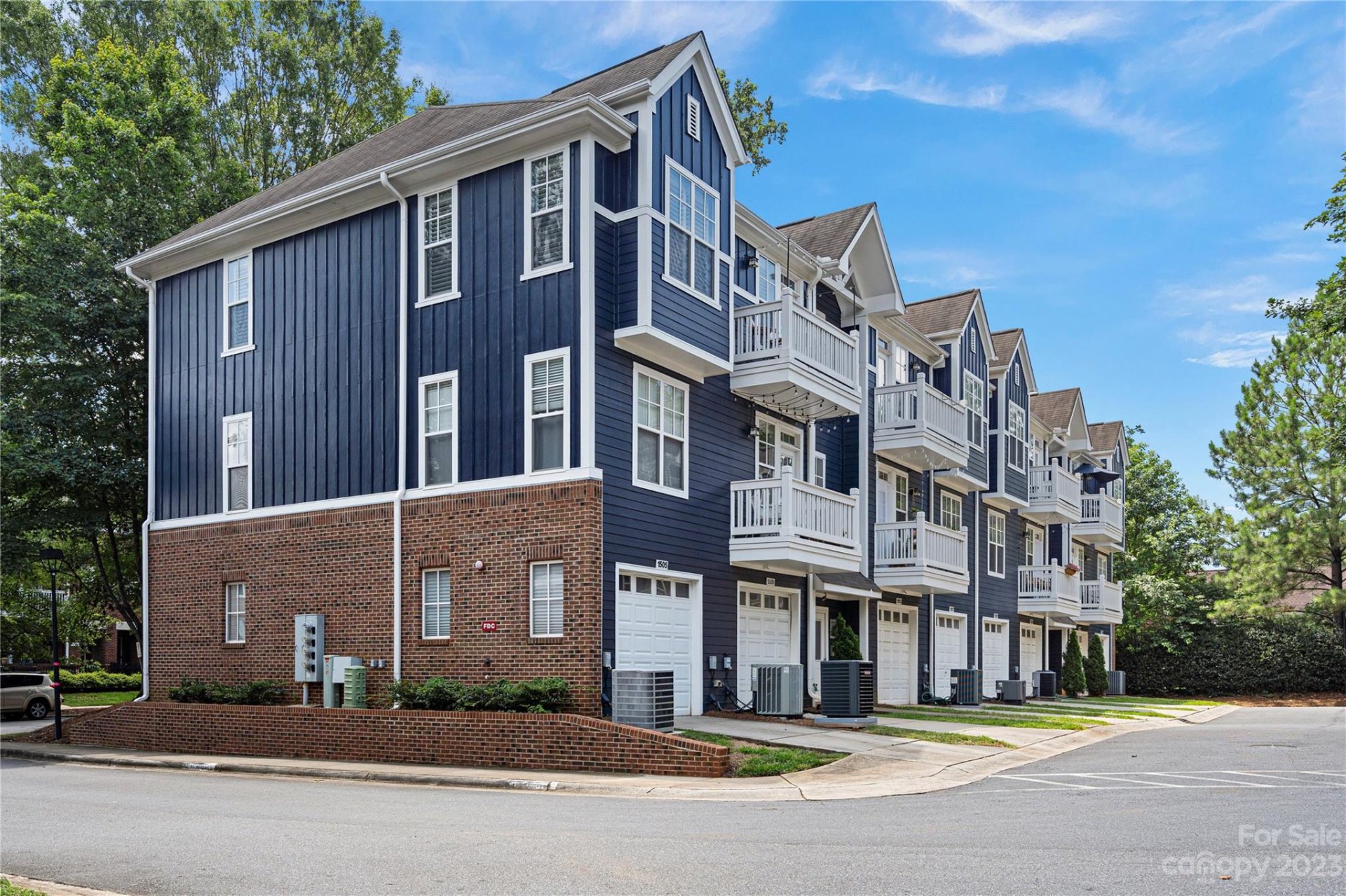 1509 Walnut View Drive