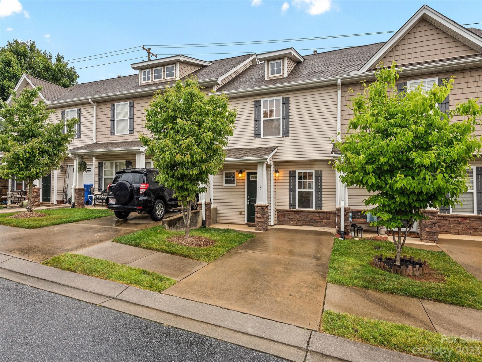 Property image 1 at 17 Amersham Lane, Fletcher, NC 28732