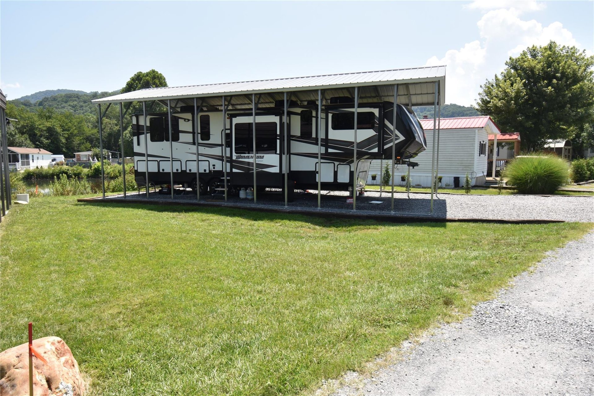 Property image 1 at 309 Mallard Loop, Waynesville, NC 28785