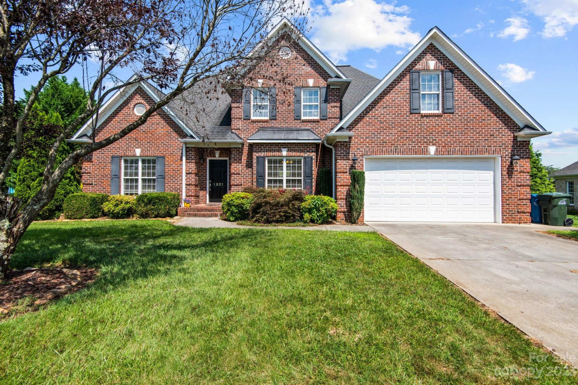 Property image 1 at 1821 31st Avenue Lane, Hickory, NC 28601