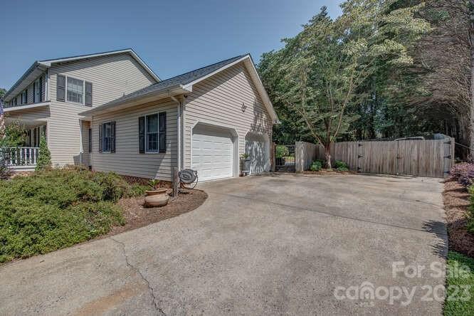 Property image 4 at 2213 Holly Lane, Shelby, NC 28150