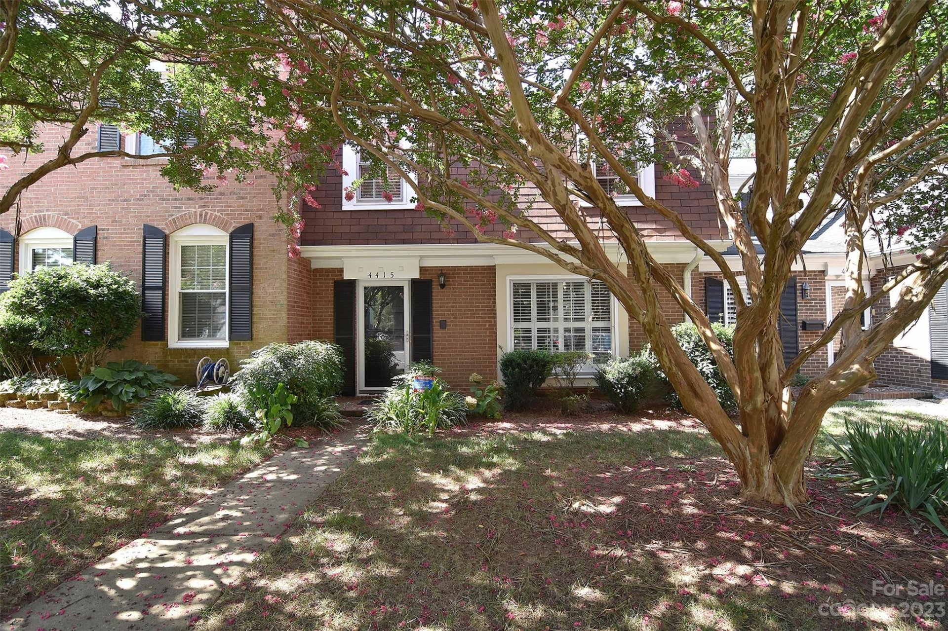 Property image 1 at 4415 Simsbury Road, Charlotte, NC 28226