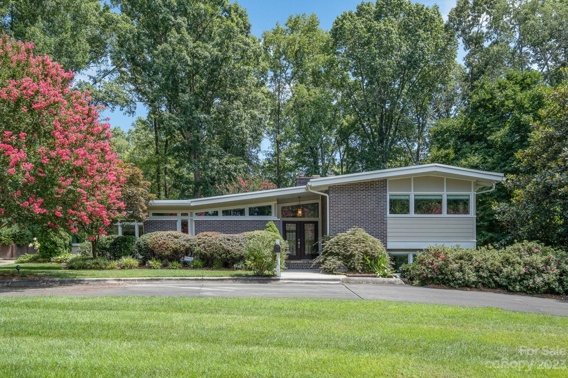 Property image 1 at 521 Confederate Avenue, Salisbury, NC 28144