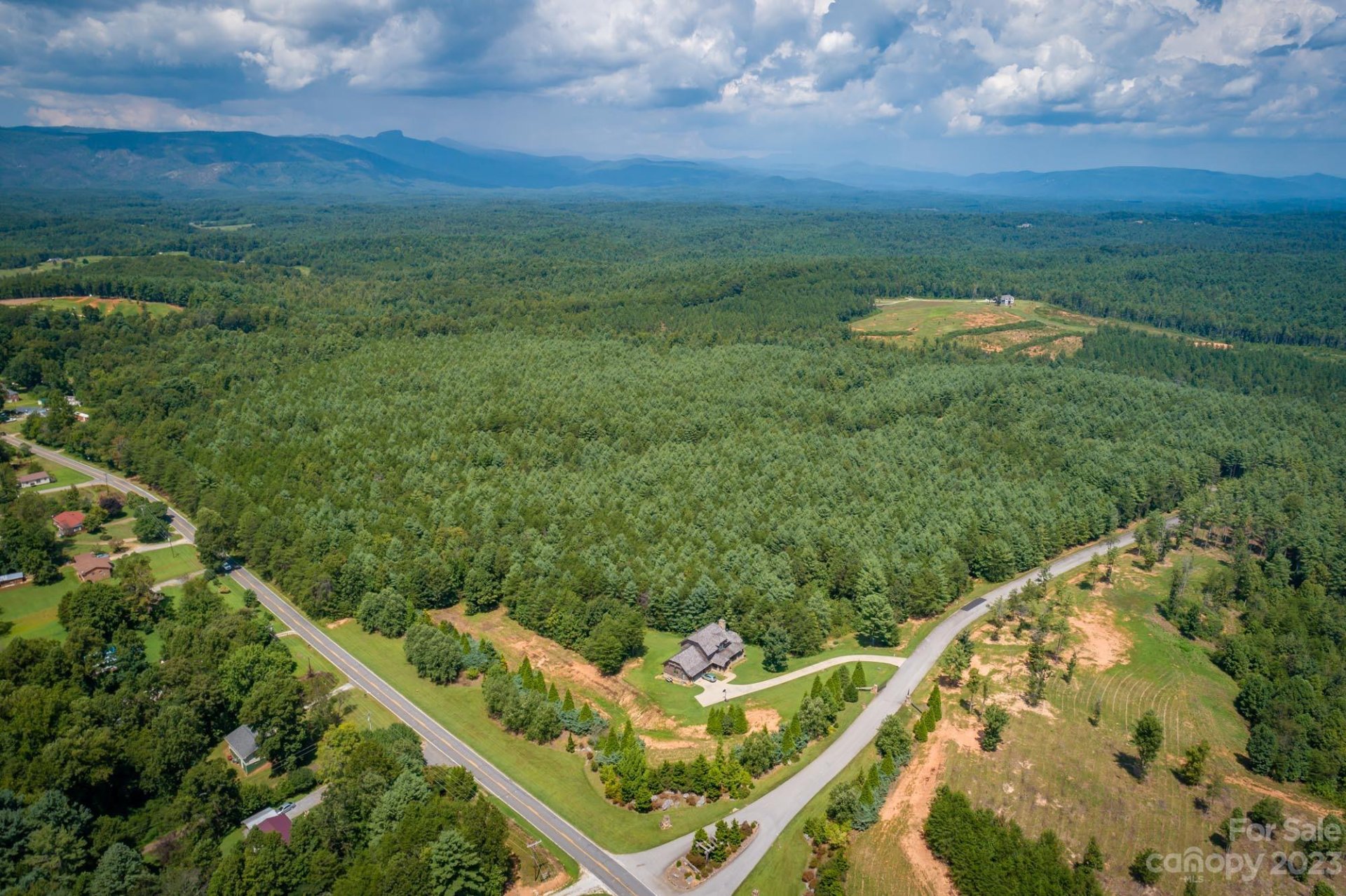 Property image 3 at 1035 Hawksbill Drive, Morganton, NC 28655