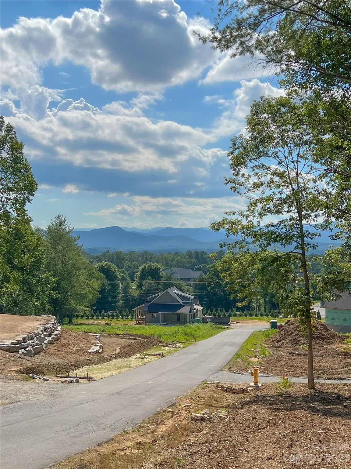 Property image 1 at 24 Northview Drive, Hendersonville, NC 28791