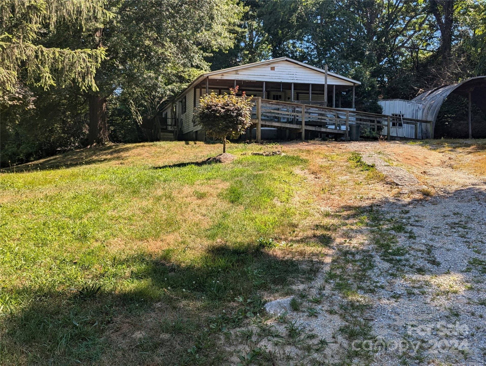 Property image 2 at 637 Clearview Drive, Hendersonville, NC 28792