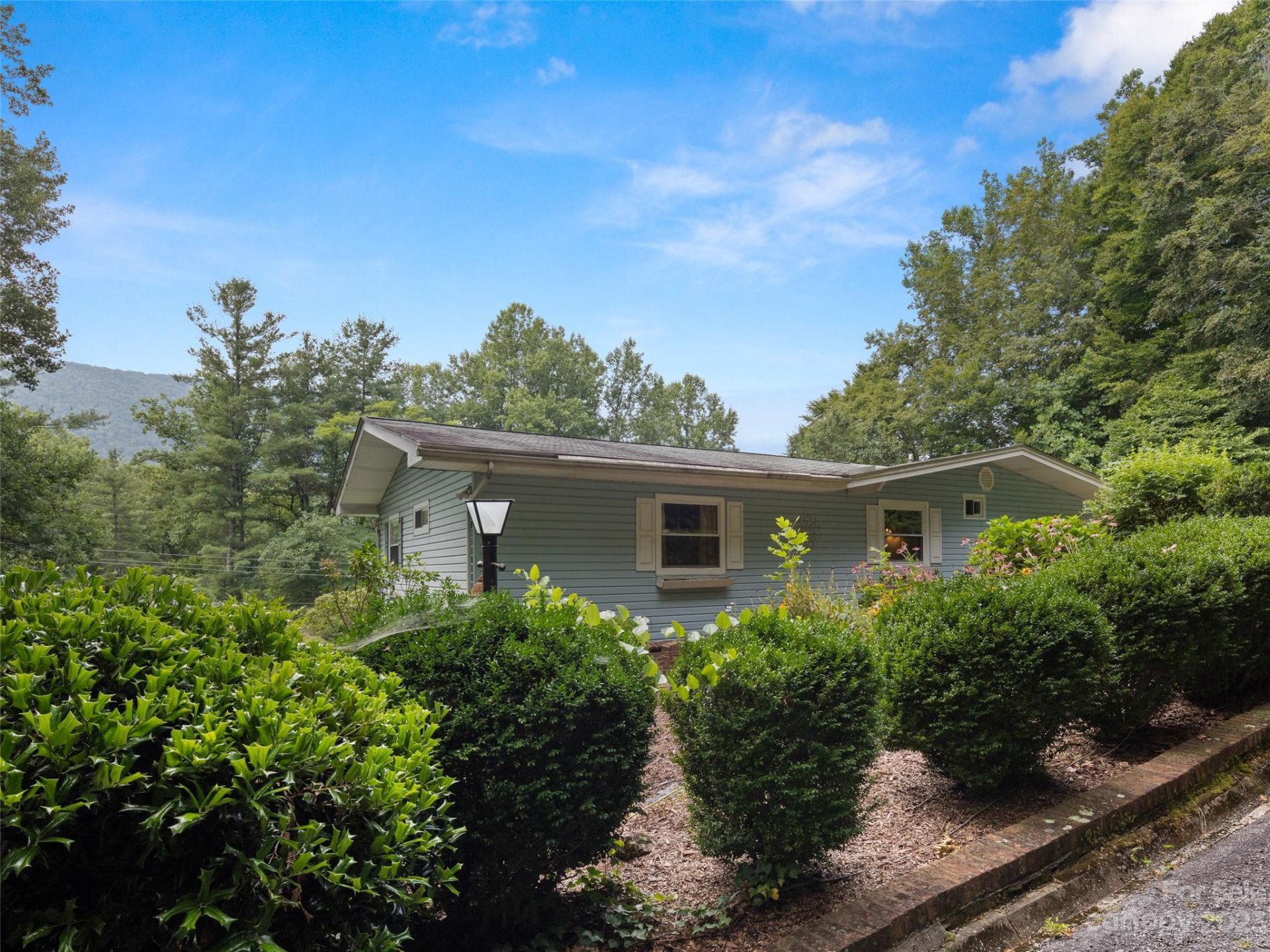 Property image 3 at 61 W Lake View Road, Hendersonville, NC 28739