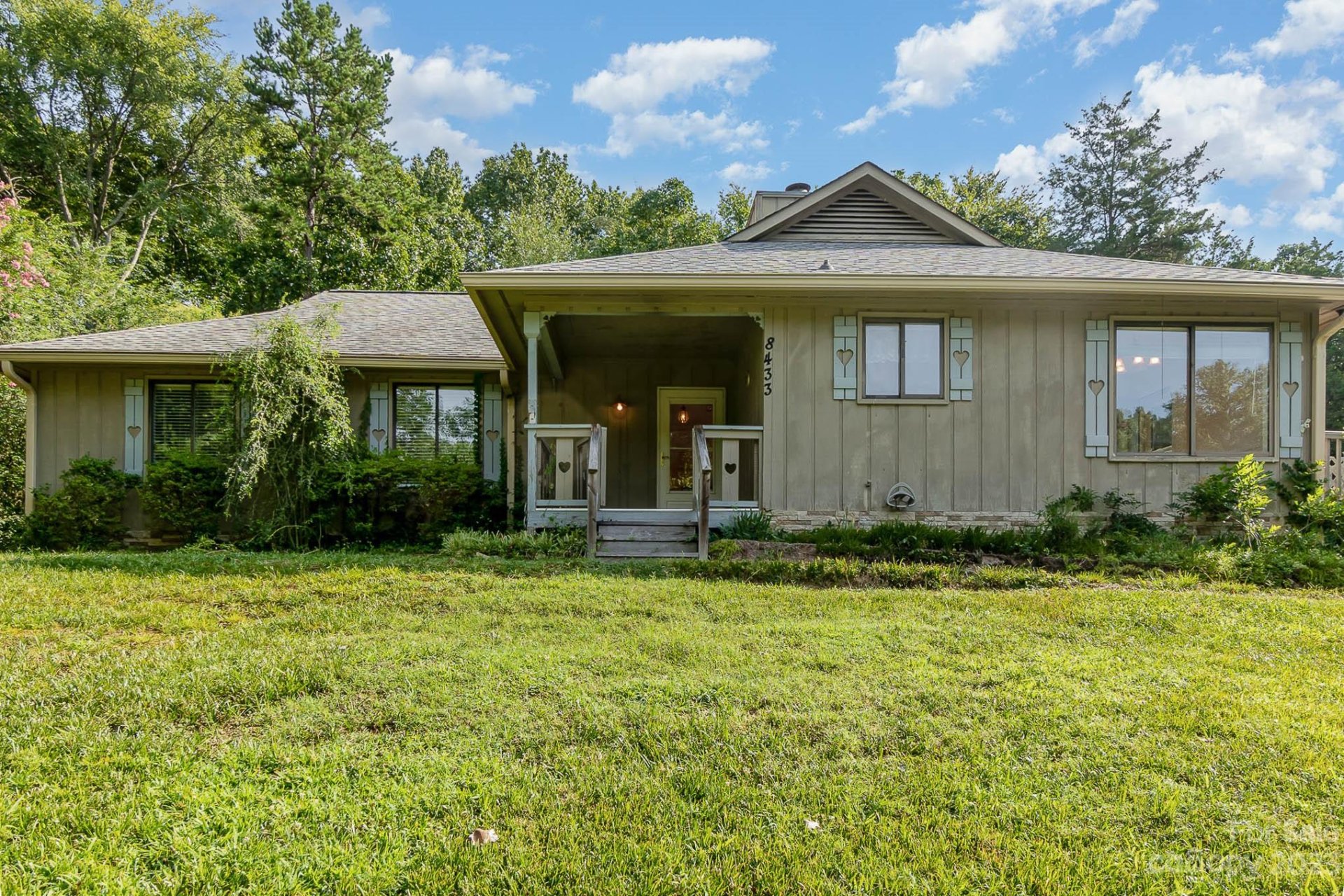 Property image 1 at 8433 Rittenhouse Circle, Charlotte, NC 28270