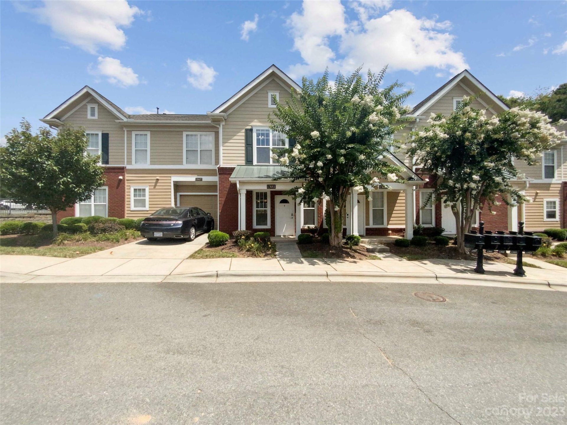 Property image 1 at 13911 Warwick Castle Way, Charlotte, NC 28277