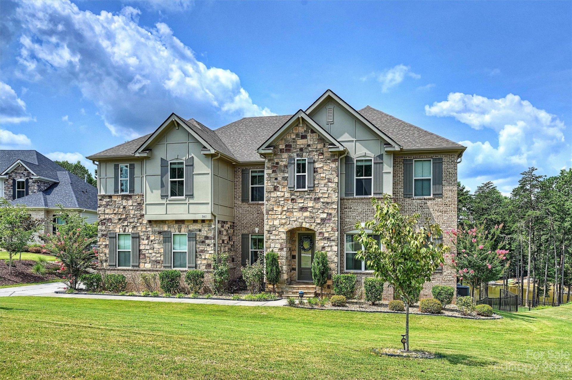 Property image 1 at 341 S San Agustin Drive, Mooresville, NC 28117