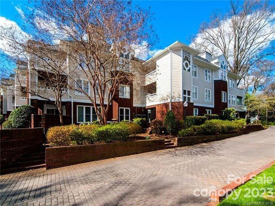 Property image 1 at 2715 Selwyn Avenue, Charlotte, NC 28209