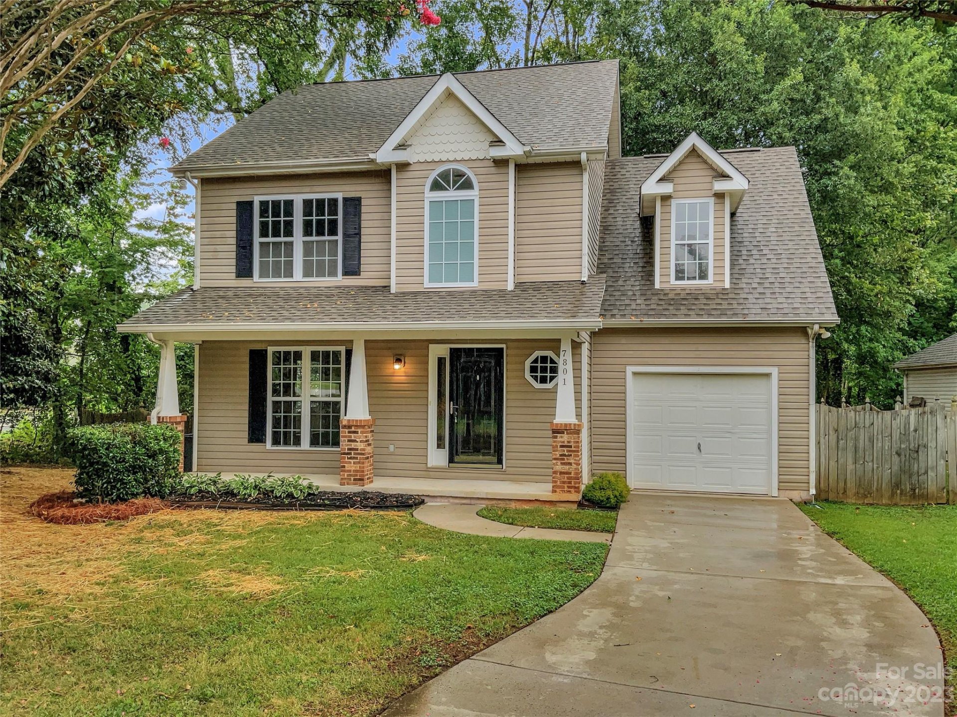 Property image 1 at 7801 Bella Vista Court, Charlotte, NC 28216