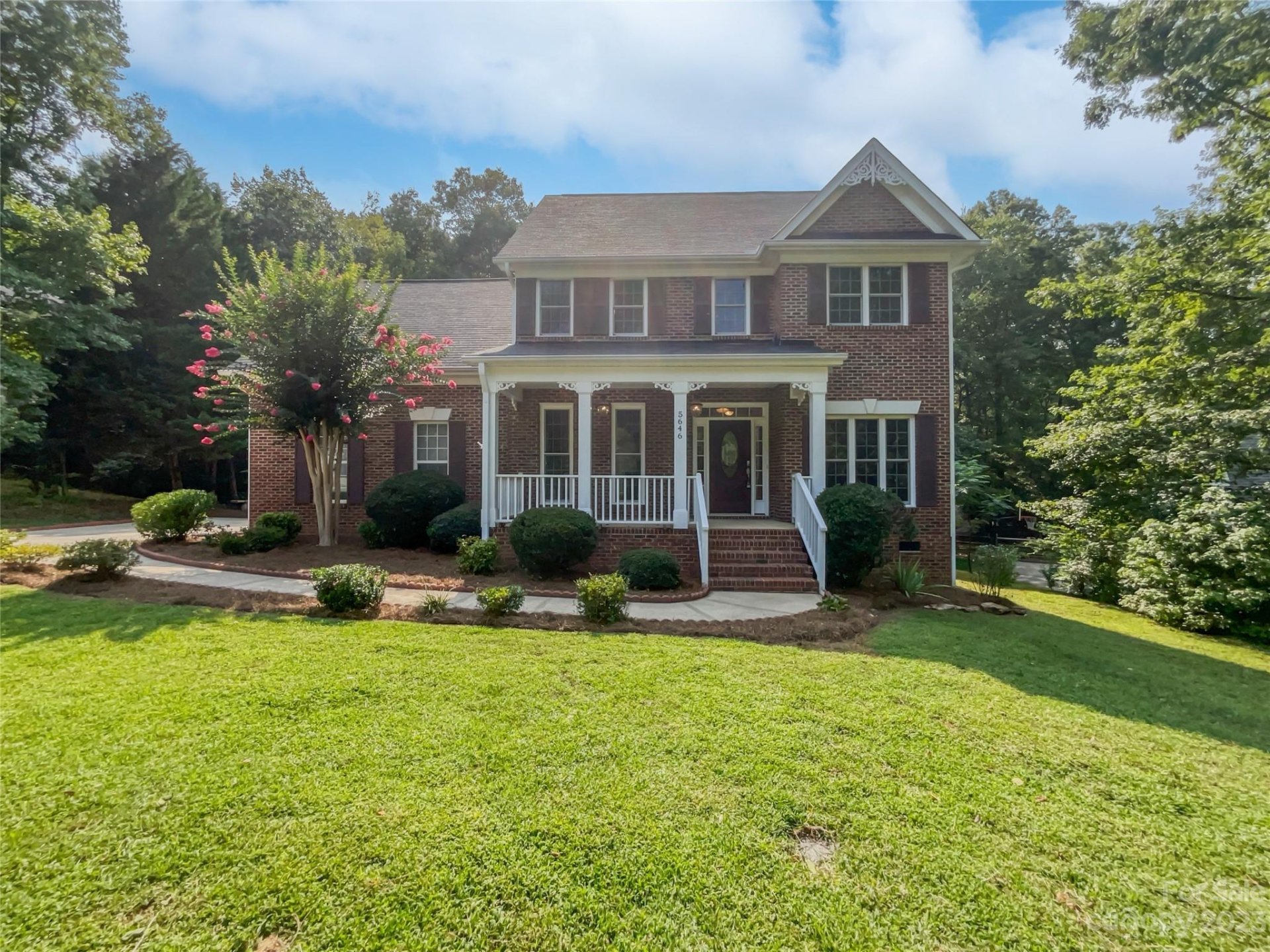 Property image 1 at 5646 Anglesey Court, Matthews, NC 28104