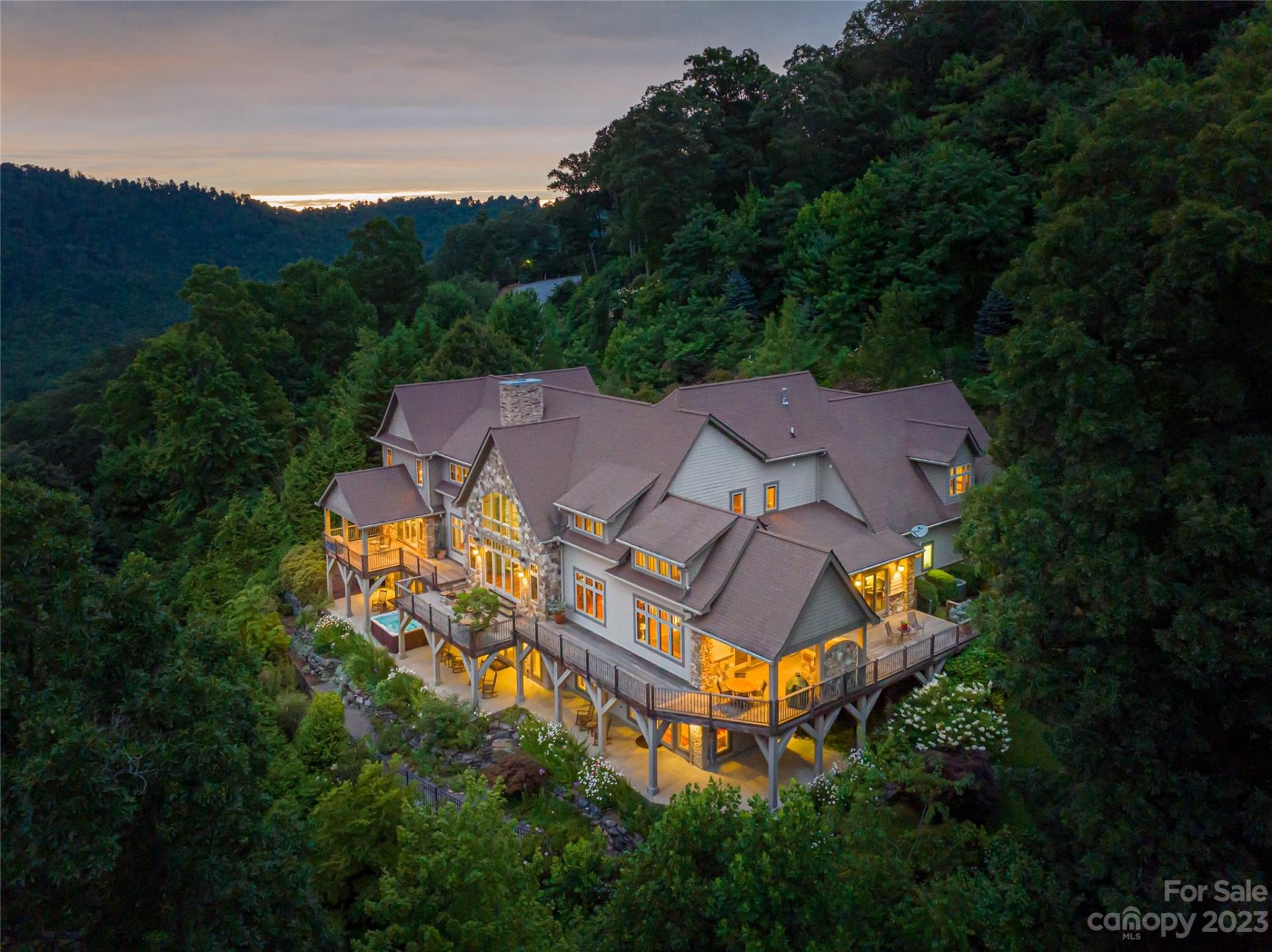 Property image 1 at 99 Crestridge Drive, Asheville, NC 28803