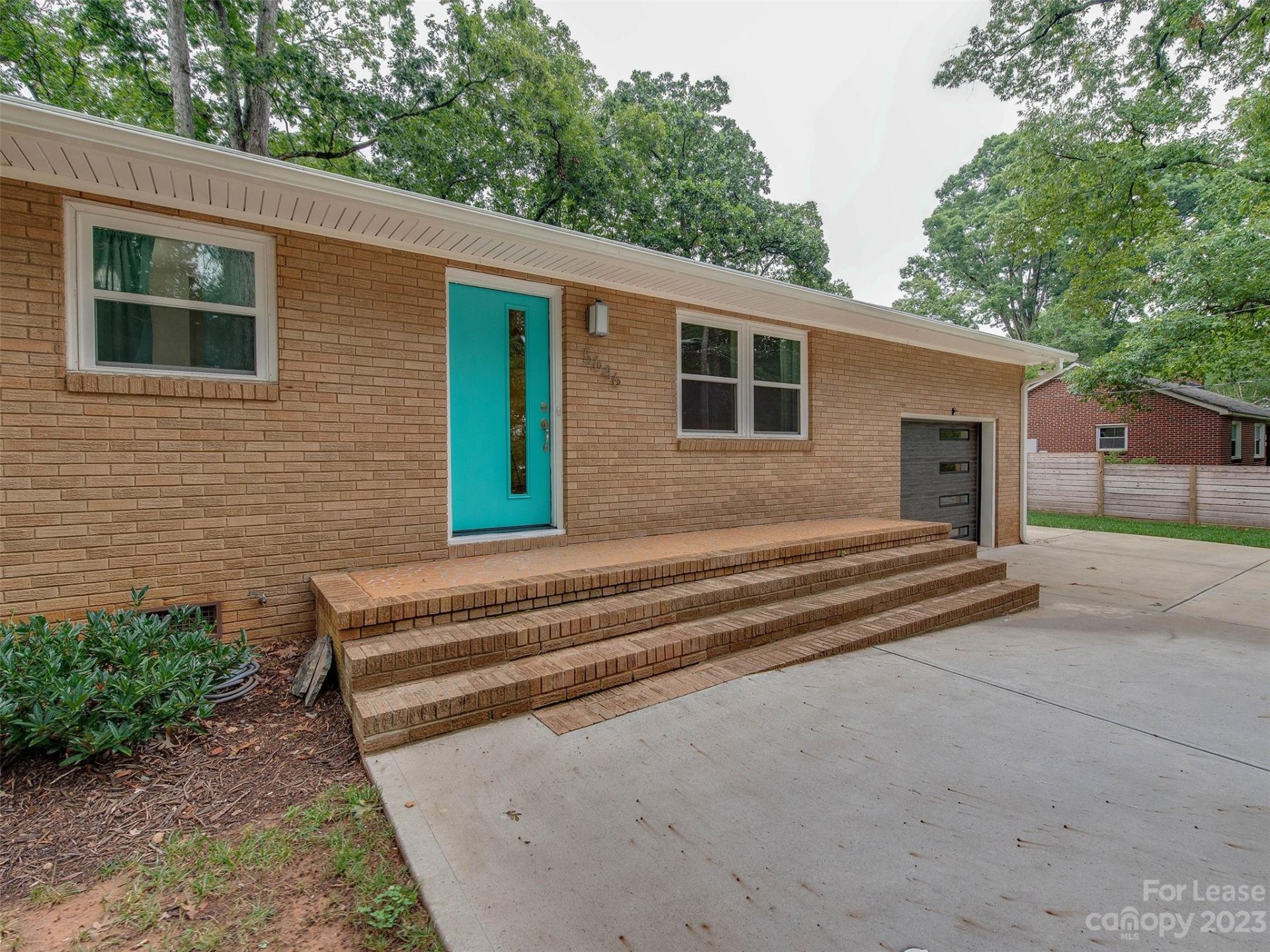 Property image 1 at 5646 Oak Drive, Charlotte, NC 28216