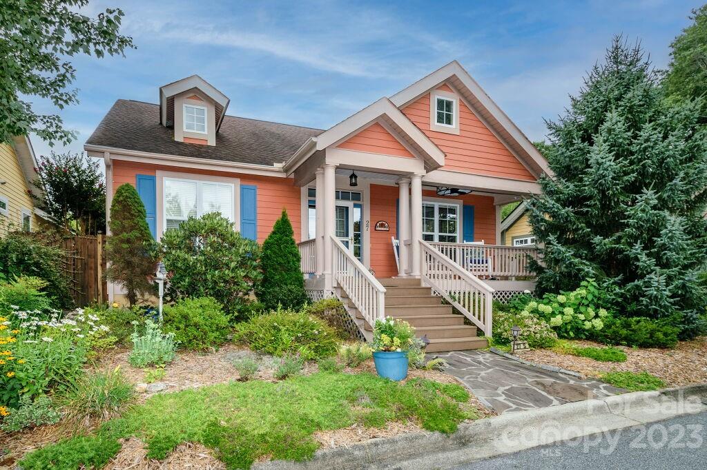 Property image 1 at 27 S Inglenook Lane, Flat Rock, NC 28731
