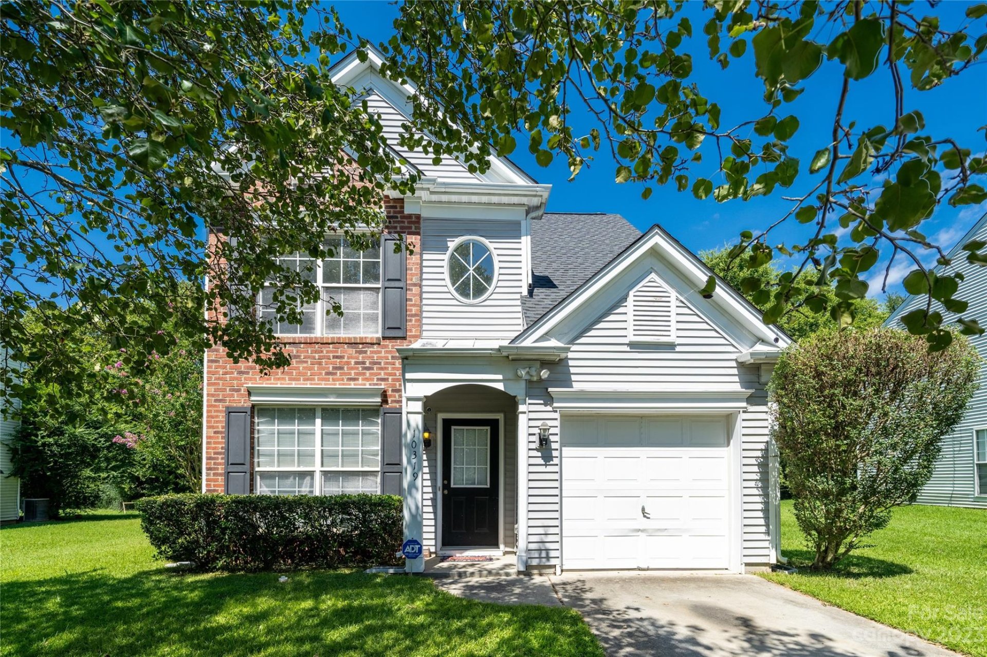 Property image 1 at 10319 Roundleaf Drive, Charlotte, NC 28213