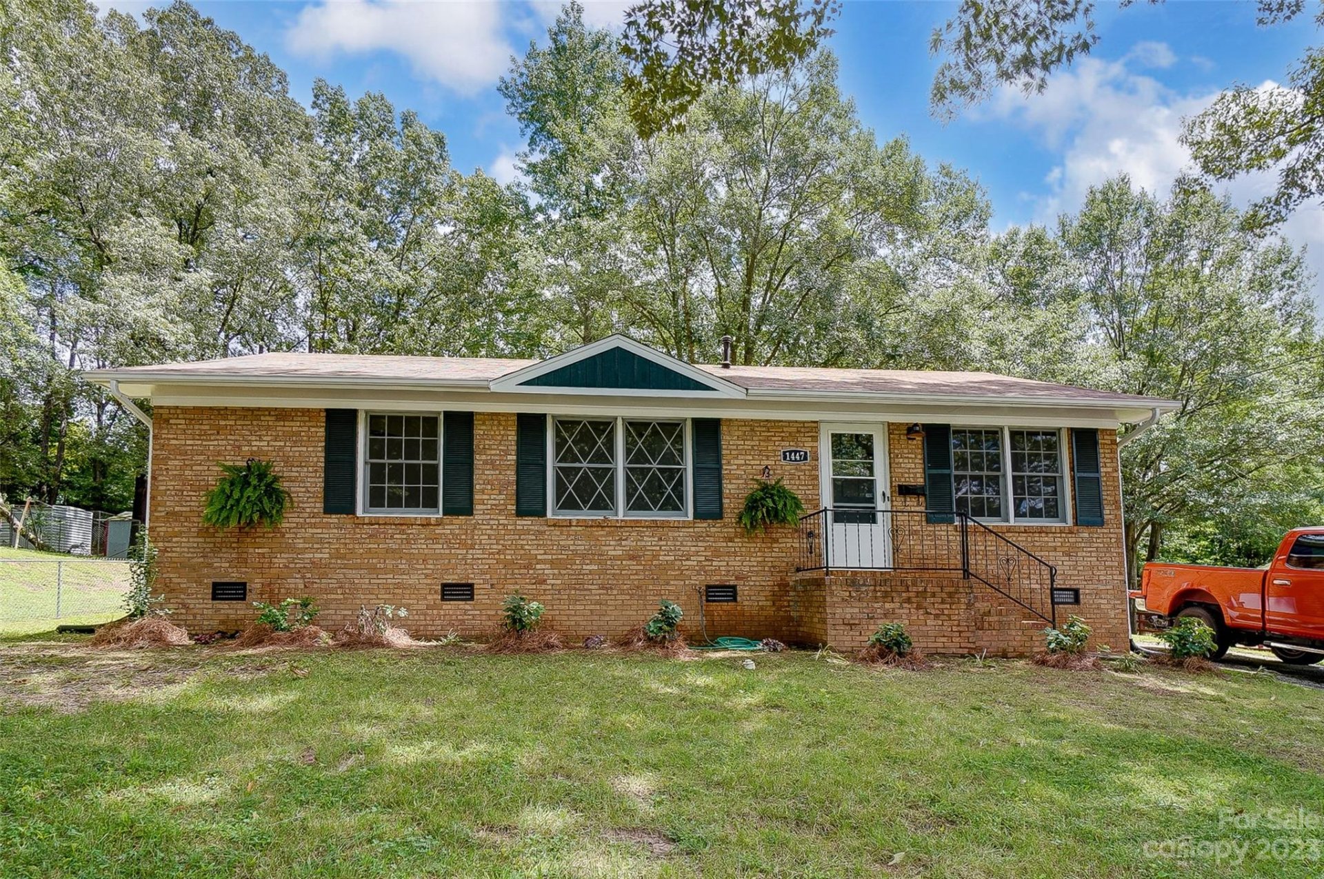 Property image 1 at 1447 Green Circle Drive, Gastonia, NC 28054