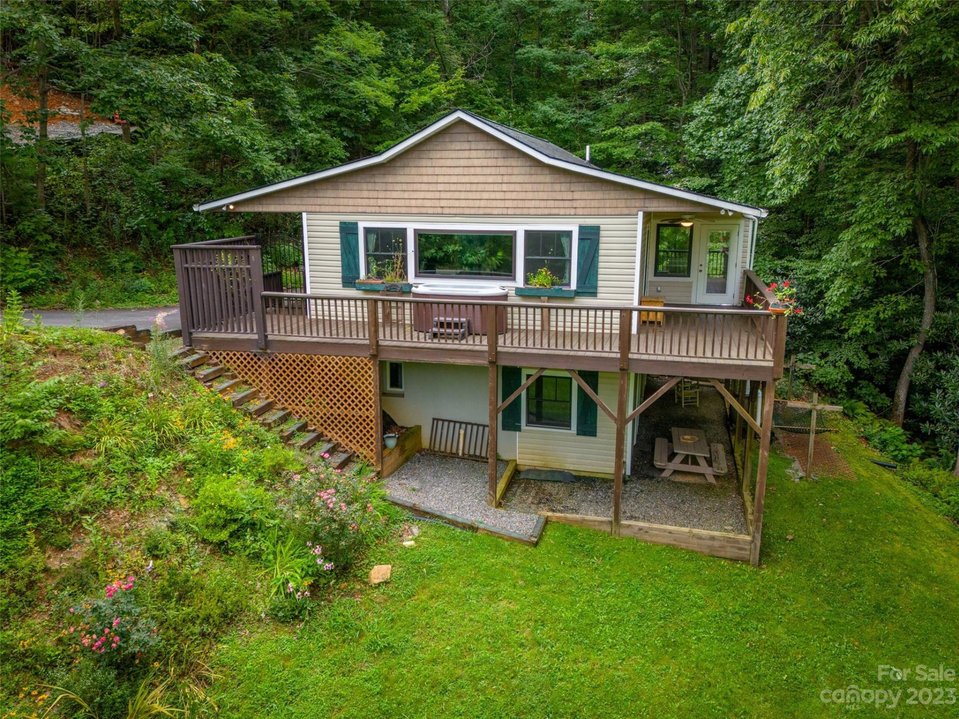 Property image 1 at 32 Hunting Lodge Drive, Black Mountain, NC 28711