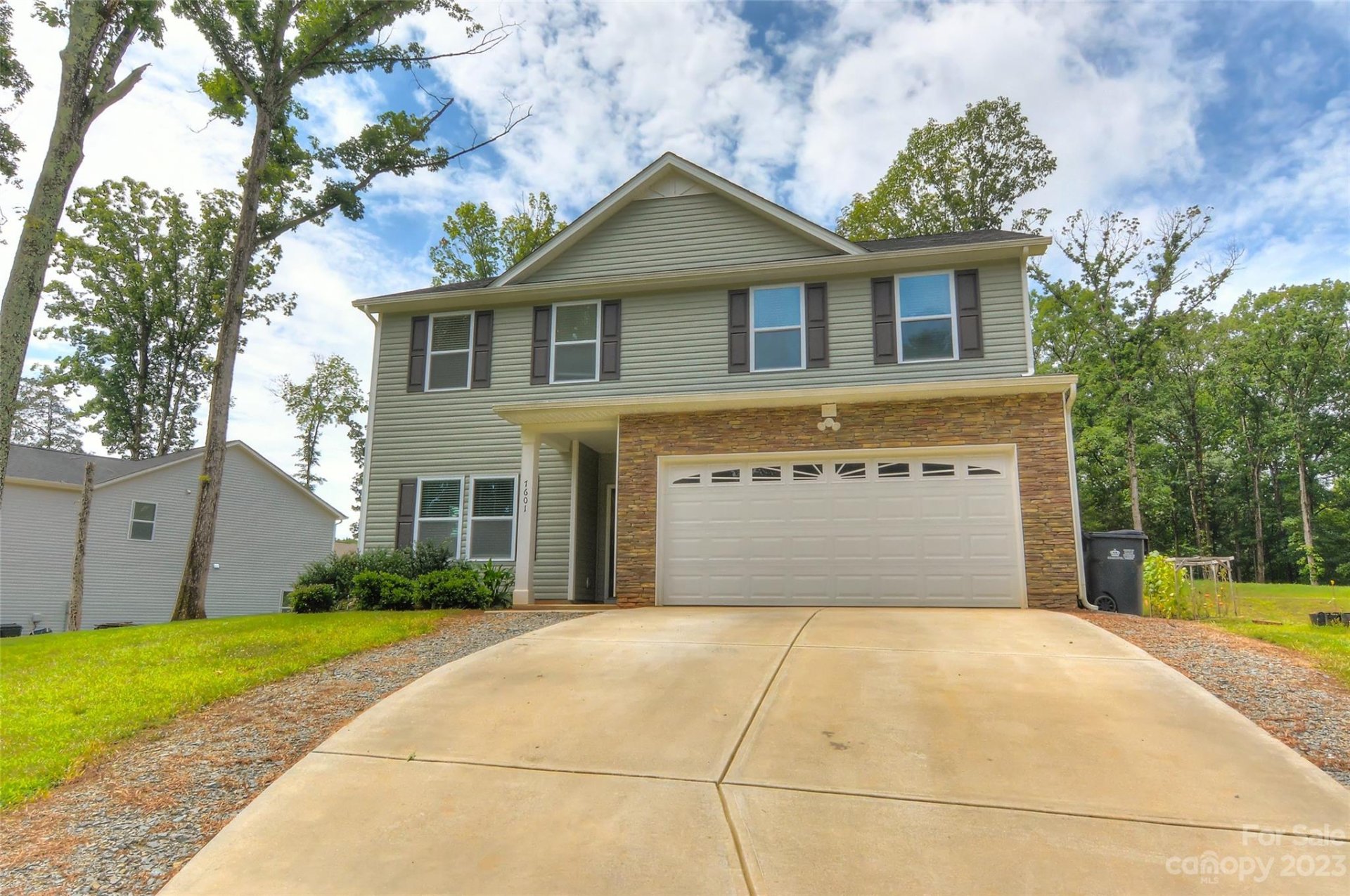 Property image 1 at 7601 Denbur Drive, Charlotte, NC 28215