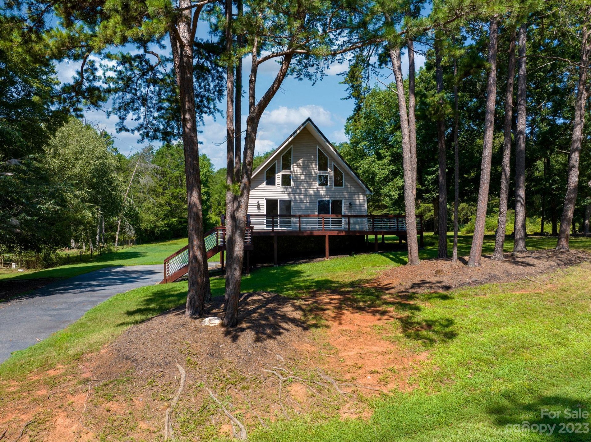 Property image 1 at 6998 Navajo Trail, Sherrills Ford, NC 28673