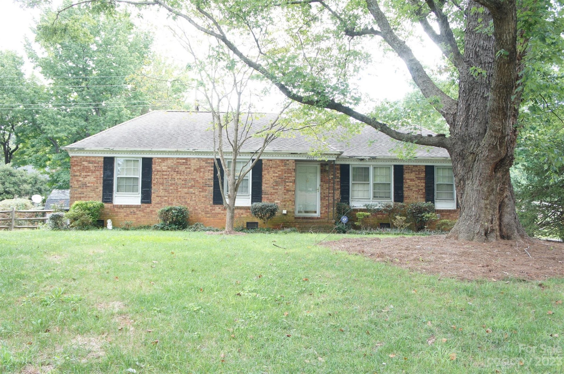 Property image 1 at 2200 Helen Drive, Gastonia, NC 28054