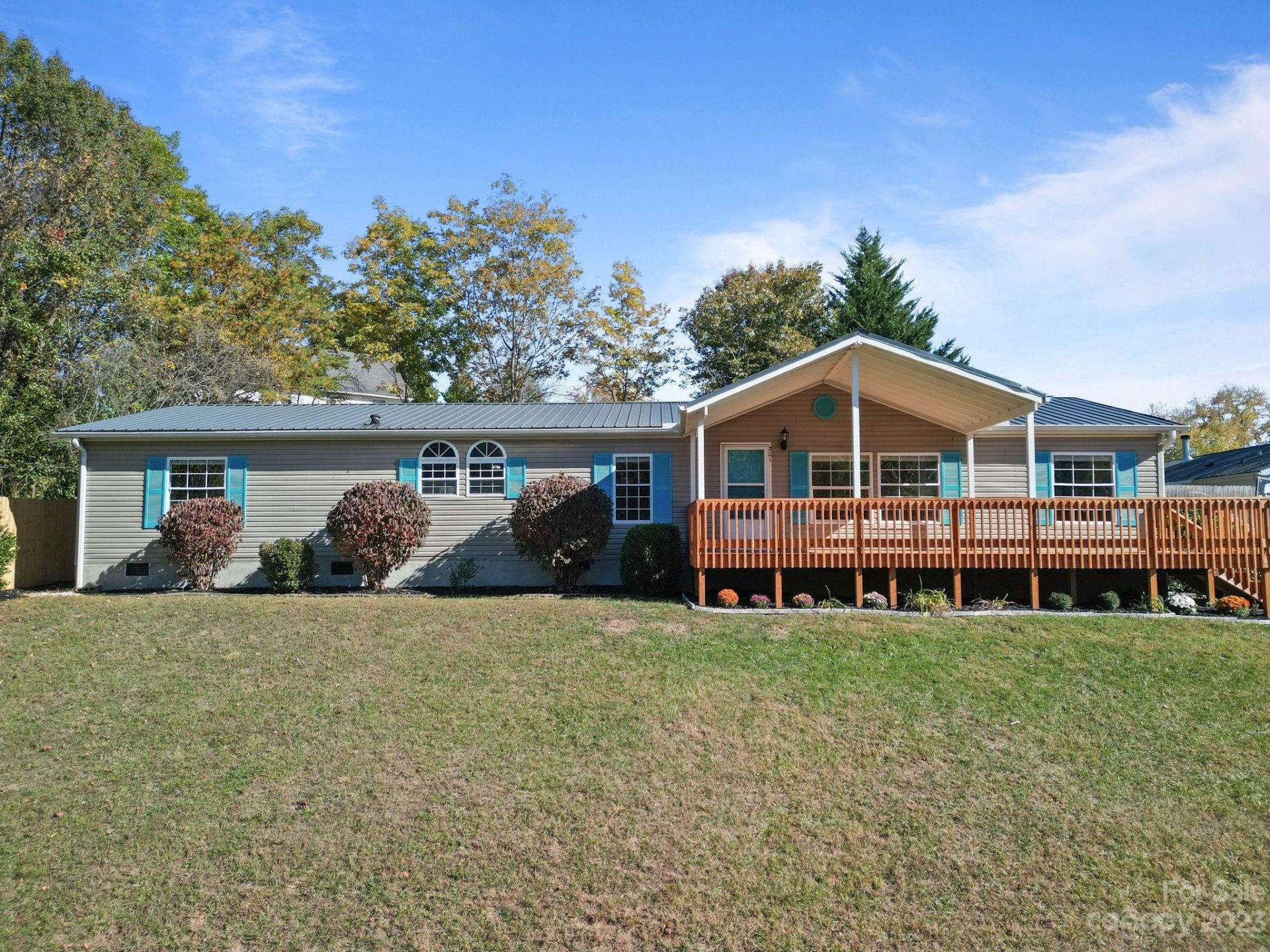 Briarcliff Crossing, Asheville Community