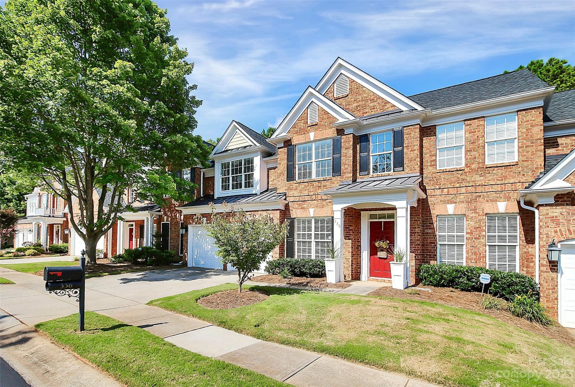 Property image 1 at 336 Robinlynn Road, Matthews, NC 28105