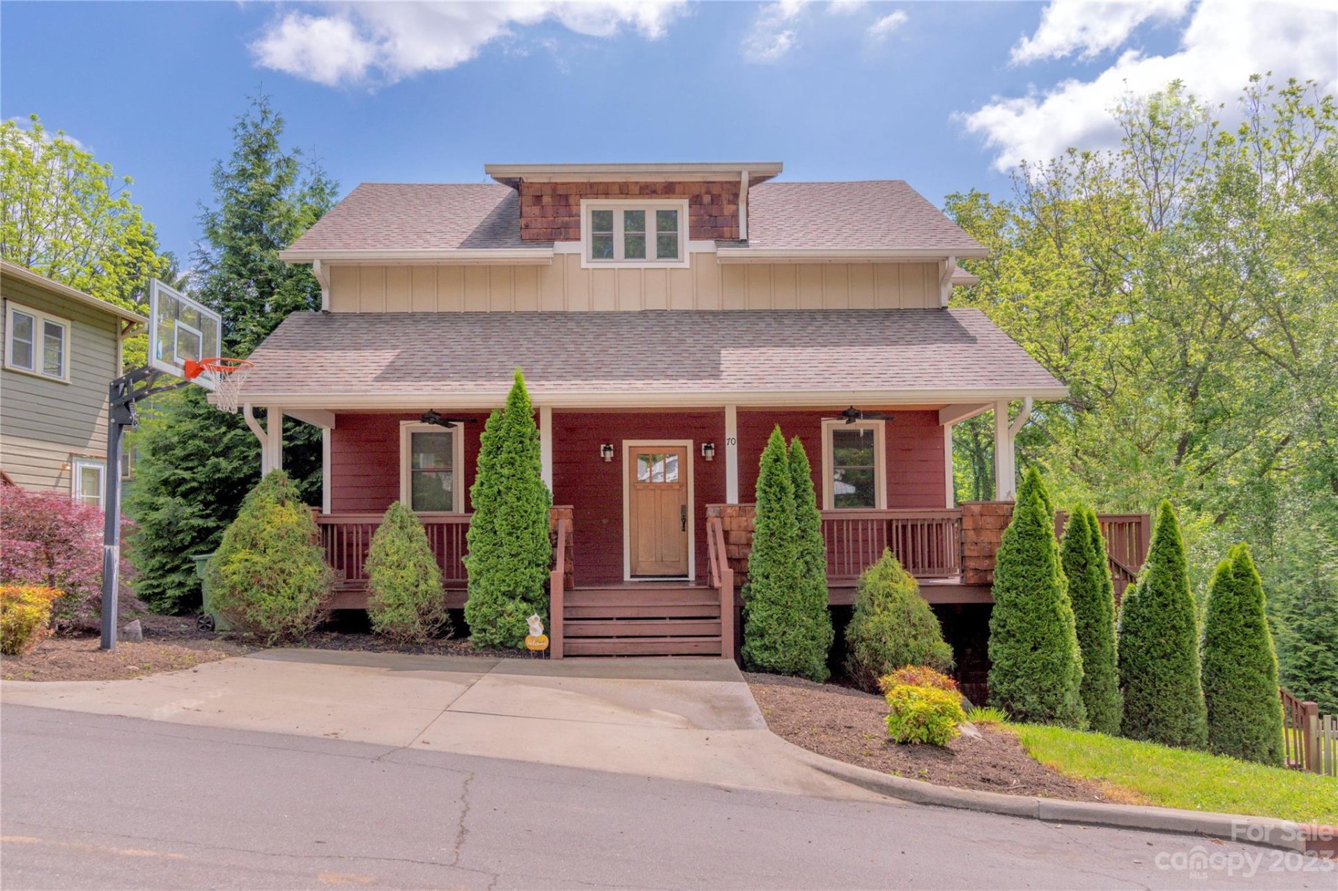 Property image 1 at 70 Madeline Avenue, Asheville, NC 28806