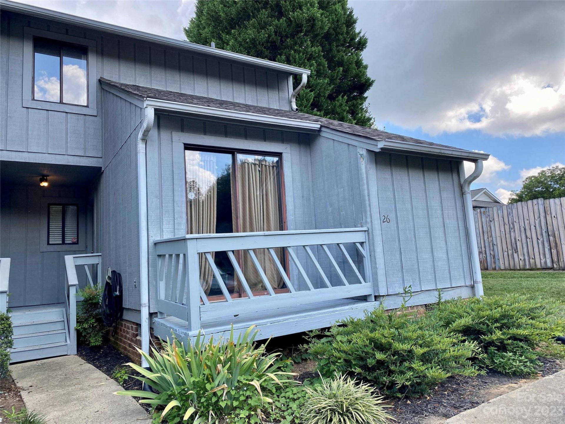 Property image 1 at 100 Willow Run Drive, Gastonia, NC 28056