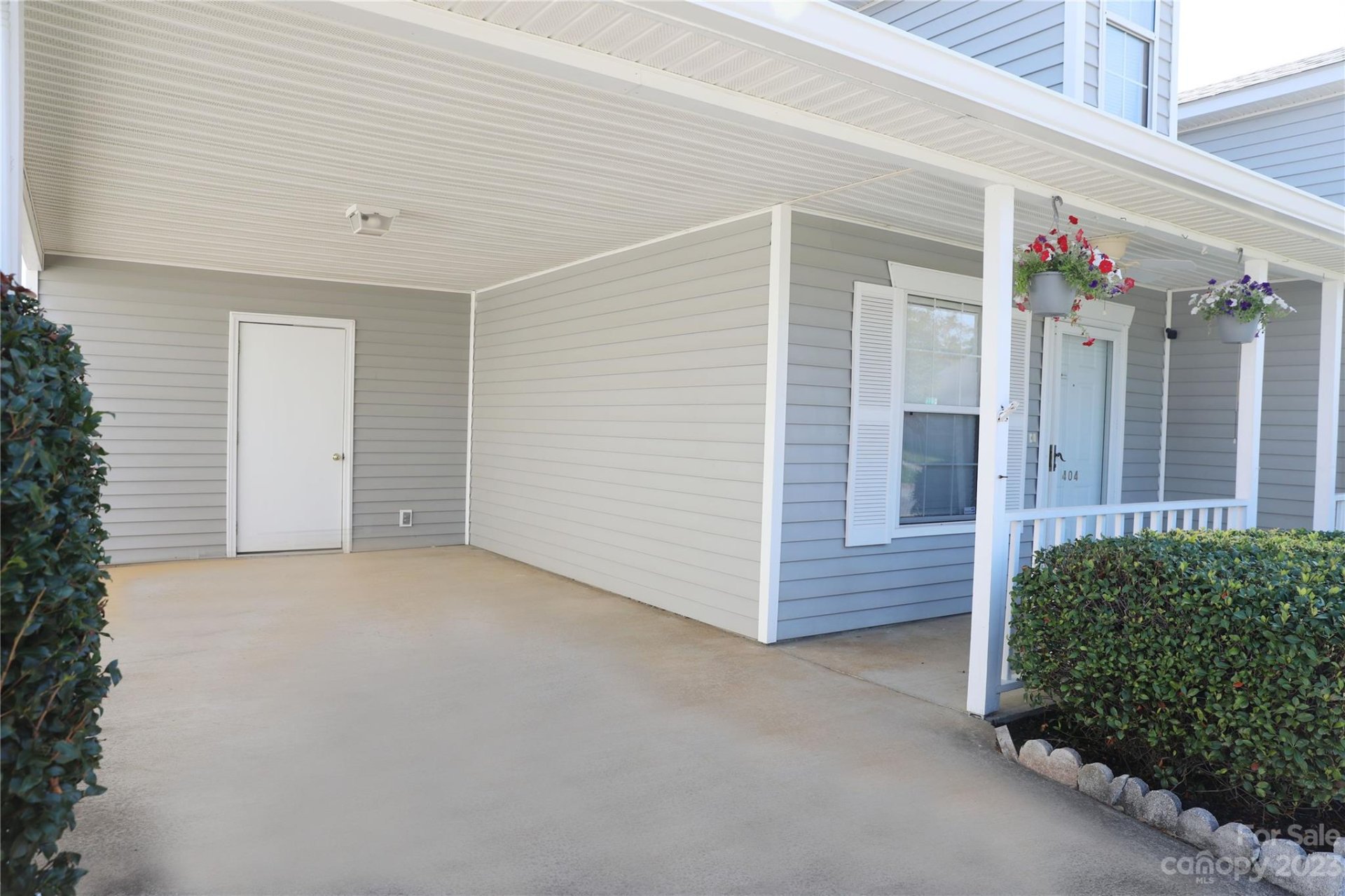 Property image 3 at 404 Sante Fe Road, Moore, SC 29369