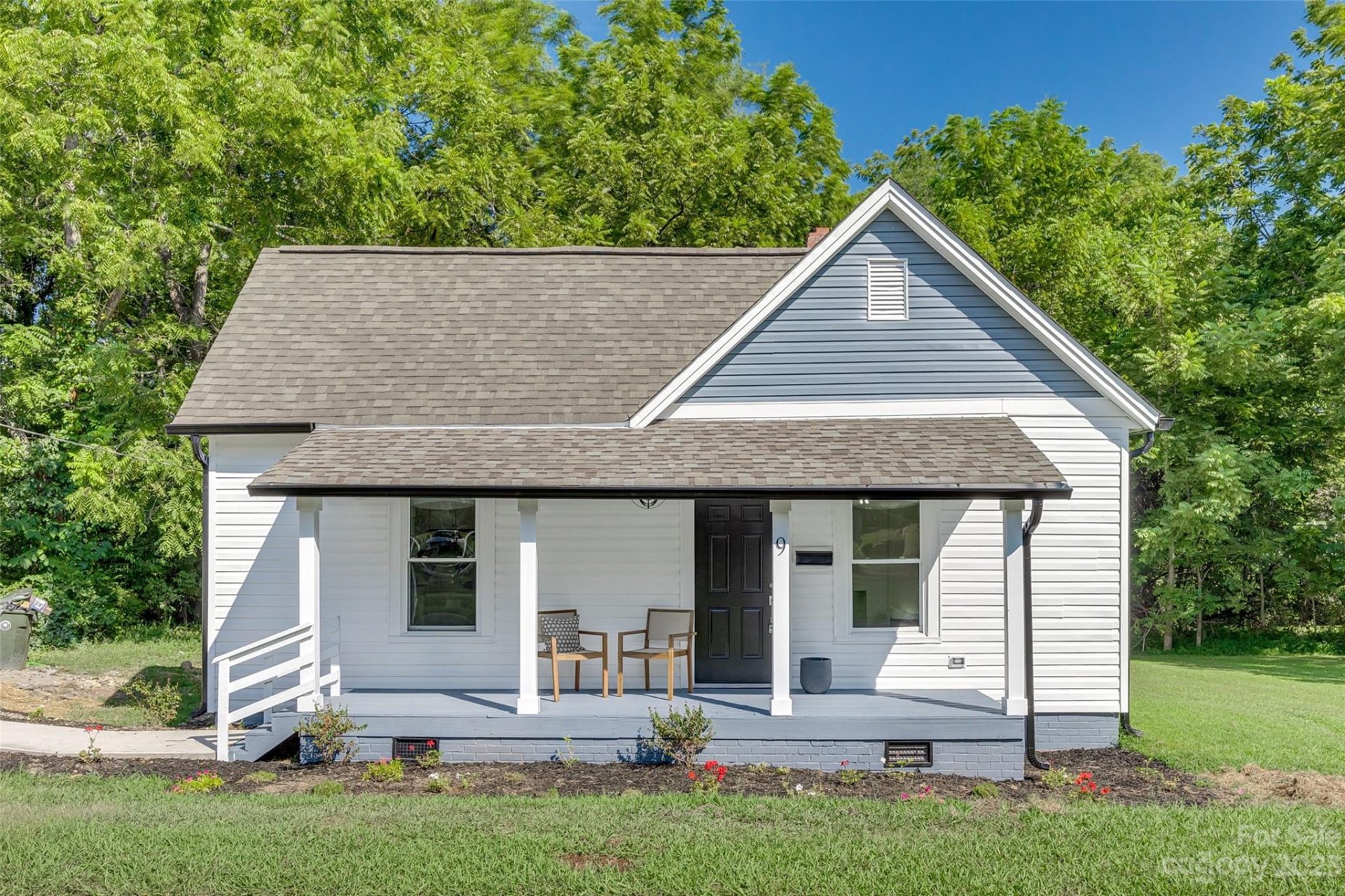 Property image 1 at 9 Eighth Street, York, SC 29745