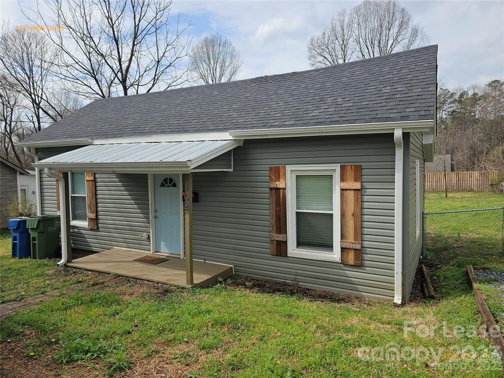 Property image 1 at 102 Webb Street, Mount Holly, NC 28120