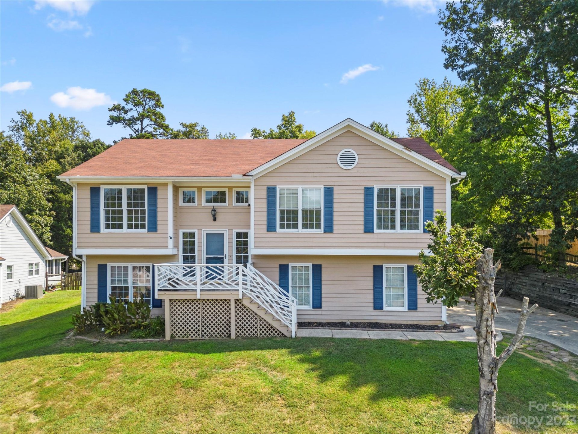 Property image 1 at 10106 Crayton Drive, Charlotte, NC 28269